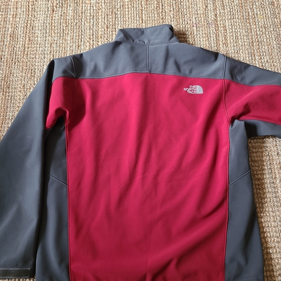 NorthFace soft shell jacket - Picture 2 of 3